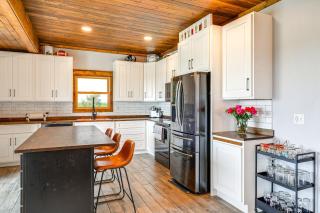 Family-Friendly Seward Home with Sauna and Pool! - Seward - 2