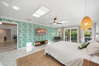 5B - Modern Pool - Game Room - Beachside - 7 Bed - Mural- AC - Washer Dryer - Indian Harbour Beach - 5