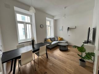 Brand New 3 Bedroom Apartment - Viena - 3