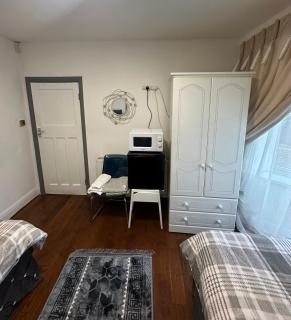 144 Warwick Ave - Derby - 5