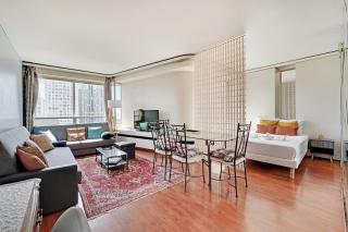 Family Seine & Spacious Flat 8min walk to EiffelTower AC - París - 1