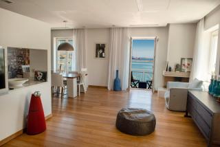 Sideratos Luxury Sea View City Apartment - 7