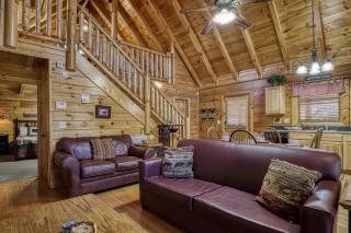 A Bear Creek Crib #1905 - Sevierville - 4