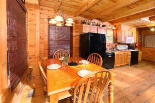 A Bit of Heaven #252 - Sevierville - 1
