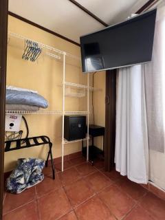 Hermosa Casa con Piscina Privada en Punta Leona - Granadilla - 6