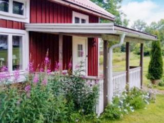 4 person holiday home in HOVMANTORP - 8