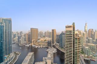 Aesthetic Beach Apartment , Sleeps 6, Pool, Gym & Waterfront Views - 5
