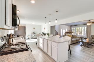 3 Mi to Kalahari Pocono Summit Home with Pool Table - 2