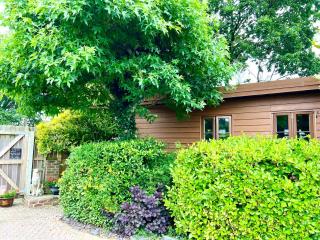 Amber Lodge Hickstead-A - Burgess Hill - 1