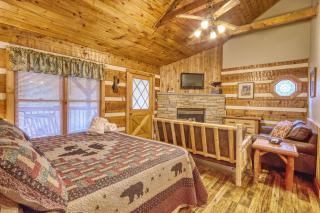 Moonshine Madness #1611 - Gatlinburg - 5