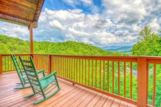 Redneck Ritz #724 - Gatlinburg - 8