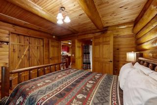 Red Lantern Lodge - Sylva - 2