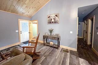Kenny's Kabin - 7
