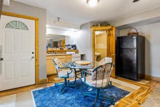 Hickory Hideaway on the Lake - Lake Ozark - 4