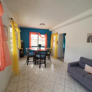 Cozy Cute Home 2nd floor pay at the property and we have many method of payments just ask us - Fajardo - 3