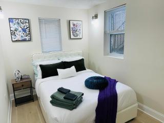 Luxurious 5 BR House!1 Mile from Capitol Hill! - 7