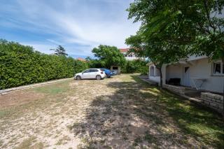 Apartments with parking spaces Povljana, Pag - 224 - Povljana - 1