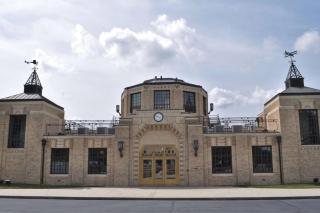 Akron 2 Bed & 1 Bath Close to everything - Akron - 9