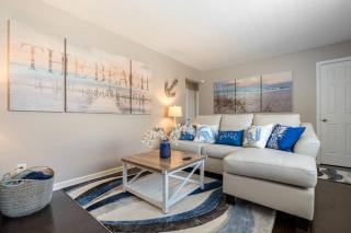 Akron 2 Bed & 1 Bath Close to everything - Akron - 1