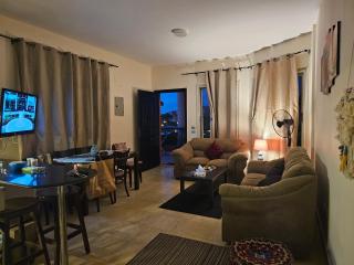 Blumar North Coast - Sidi Abdelrahman - Appartment on seafront - شاليه دورين علي البحر في قرية بلومار سيدي عبدالرحمن - 4
