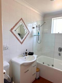 Beachside Apartment Blackwoods Beach - 4