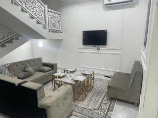 villa in awqad salalah - - 2