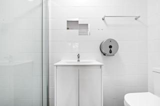 Exclusive Queen Suite - Free WIFI & Nearby Transport - Killara - 8