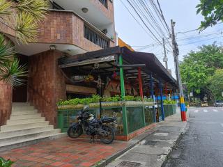 parche de laureles - 5