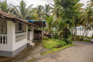 Chandrakant house River View Studio for 3 on Talpona - 0