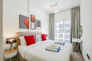 Luxury at Socio Dubai Hills, 2 Beds, Sleeps 4 - Dubai - 4