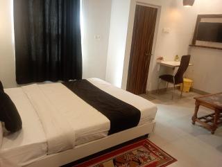 Hotel S R INN - Lucknow - 1
