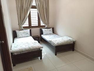 Eden Nomad Living - Batu Ferringhi - 5
