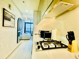 Venduras - Modern Chic Studio in Azizi Riviera - 9