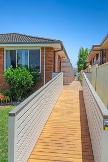 Prickly Pears Stays - Mayfield - 5