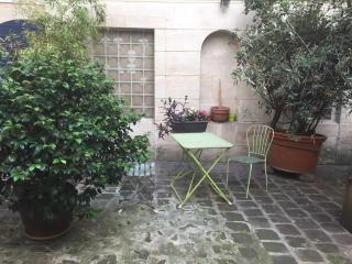 Authentic studio - 2P - Gare de l'Est - Paris - 5