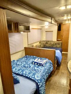 Rooms in Modern RV Trailer Home - Los Angeles - 4