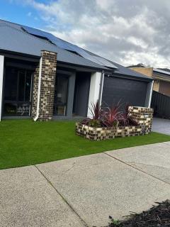 Luxe Cosy Room in Beechboro - 3