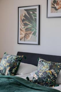 Ludna Apartment Overlooking the Center by the Vistula River Warsaw by Noclegi Renters - Varsavia - 6