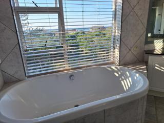 Sea Breeze Apartments - Port Alfred - 7