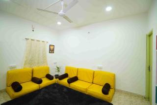 Cayzen Backpackers Hostel Perungudi - 3