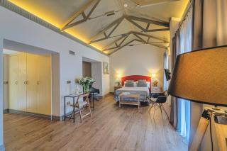 Blue Windows House - 9