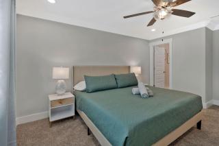 The Rooftop Haven of Downtown (1012 Franklin St) - Clarksville - 4