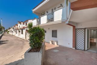 Giusy House by BarbarHouse - 9