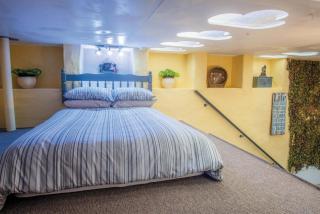 Clouds - 1 Bedroom Holiday Home - Milford Haven - 8