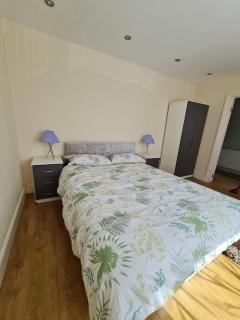 3 bedrooms Heathrow Free to Park - 7