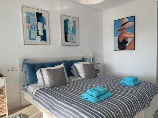 Luxury Blue Maritimo 2 Bedrooms Apartment Artola Homes Cabopino - 3