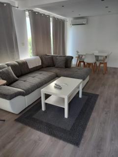 Apartman Lana - Sutomore - 8