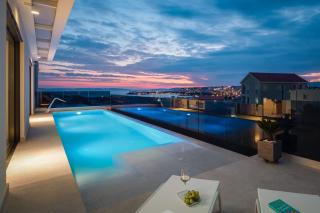 www VillaGoldenHill com - 9