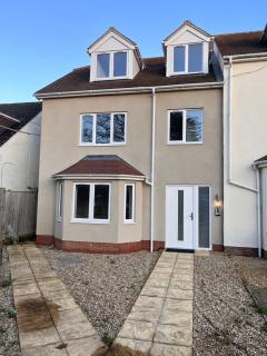 2bed Ground Floor flat + garden - Sunningwell - 9