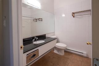 Room in Guest room - private room3 autonomous south bank urban countryside - A9 - Varennes - 1